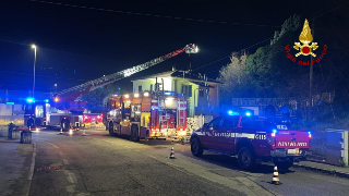 Maiolati Spontini - Incendio canna fumaria: casa inagibile